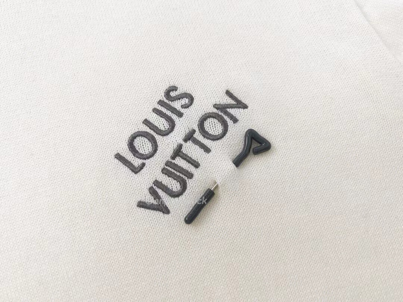 Louis Vuitton Signature Short Sleeved T Shirt (4) - www.newkick.vip